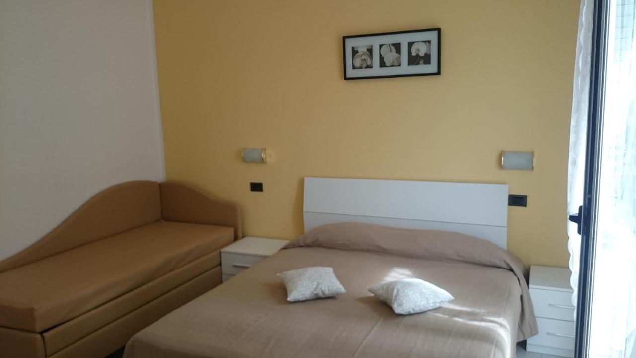 Residence Altea Riccione Kültér fotó